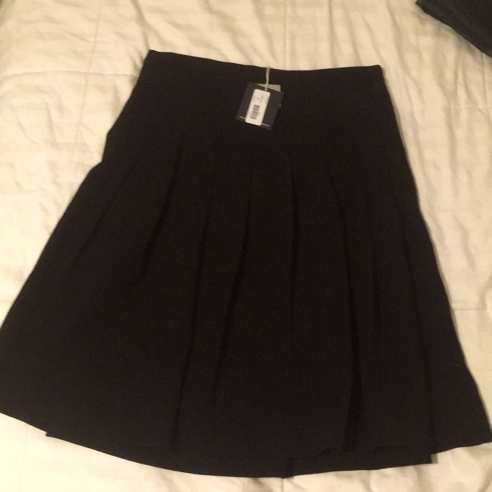 Women’s pleated skirt